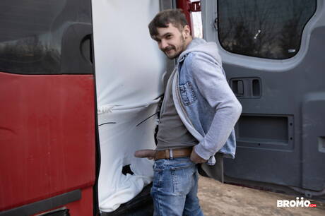 Sterke Ivan Jurdan en Tsjechische superstud Robbie Kasl neuken kont na blowjob