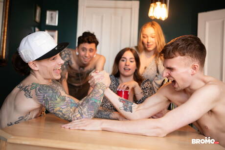 Canadian twink Ryan Jacobs and canadian twink Sunny D banged each other