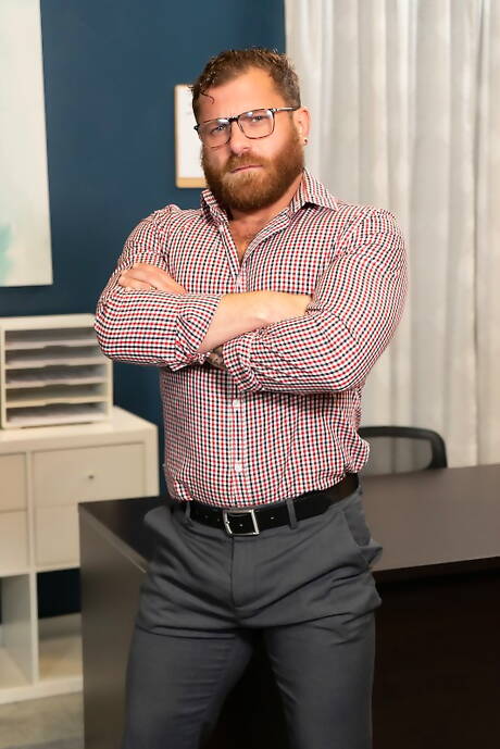 Sexy Alura Jenson, Riley Mitchel und Nathan Styles beim heißen Bi-Gruppensex