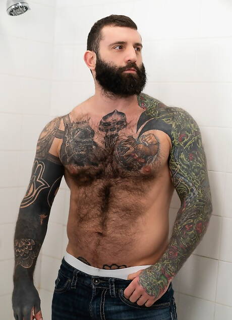 Hot friends Nina Rox, Dante Colle and Markus Kage in bisexual threesome fuck in shower