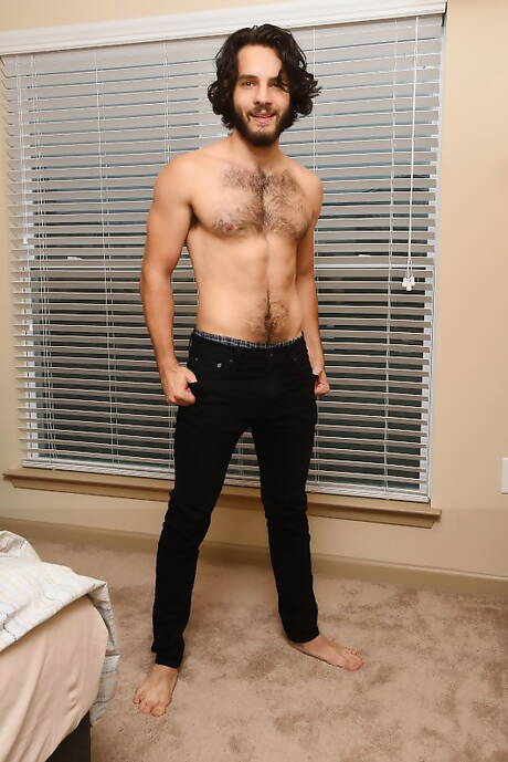 Husky guy Aspen and husky guy Dante Drackis in hot anal sex