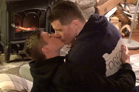 Die amerikanischen Pornostars Legrand Wolf und Felix Maze haben Analsex