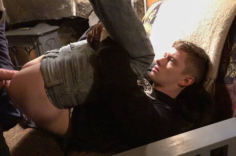 Les stars américaines Legrand Wolf et Felix Maze se font percer le cul à l