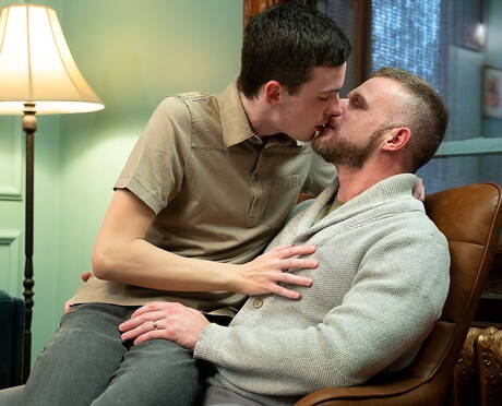 Gaycest: Marcus Rivers, Tucker, Brian Bonds, Myott Hunter have a good groupsex