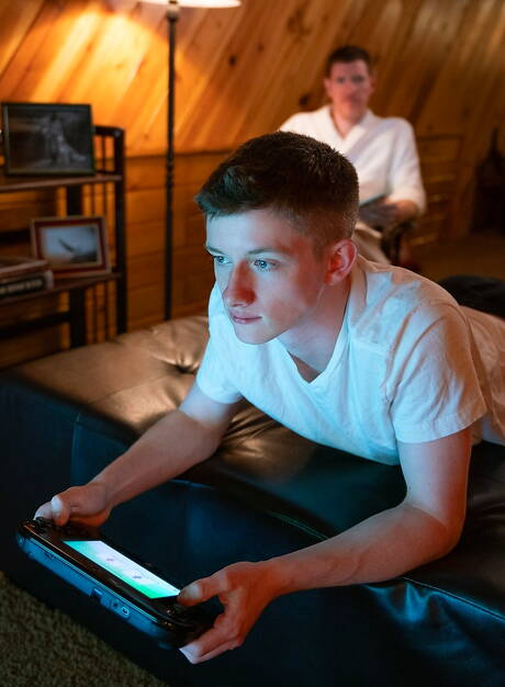 Gaycest: American stars superstud Legrand Wolf and young Felix Maze masturbating with sex toy