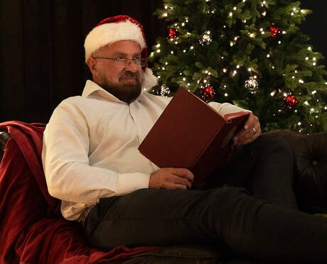 American young dude Maxx Monroe and german bear Felix Kamp in dick sucking scene