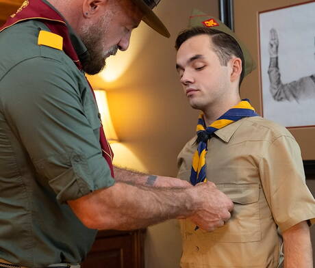 ドイツのゲイの巨漢フェリックス・カンプとアメリカ人の若い男マーカス・リバースのフェラチオシーン