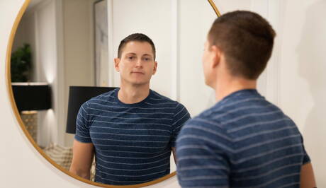 Sean Cody: Seksowny kumpel Devy i zmysłowy facet Casey uprawiali ze sobą seks