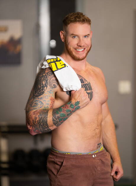 Sean Cody: Muscular Eddie Burke jerk off his cock