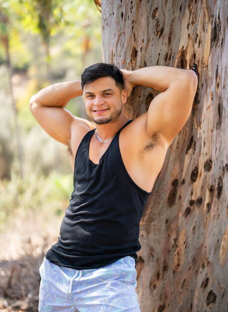 Der bullige Shawn Brooks und der kräftige Axel Rockham bei heißer Arschfick-Action im Freien