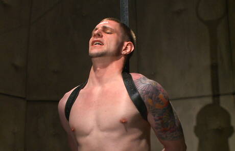 Husky guy Jay Rising hard tied