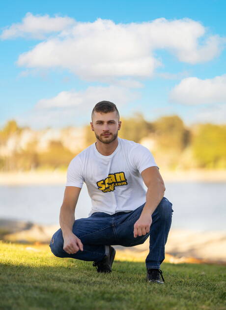 Sean Cody: Well-built Devy and american muscular Caden Jackson in hot homosexual scene outside