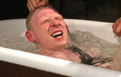 American pretty boy Rob Yaeger likes to be humiliated