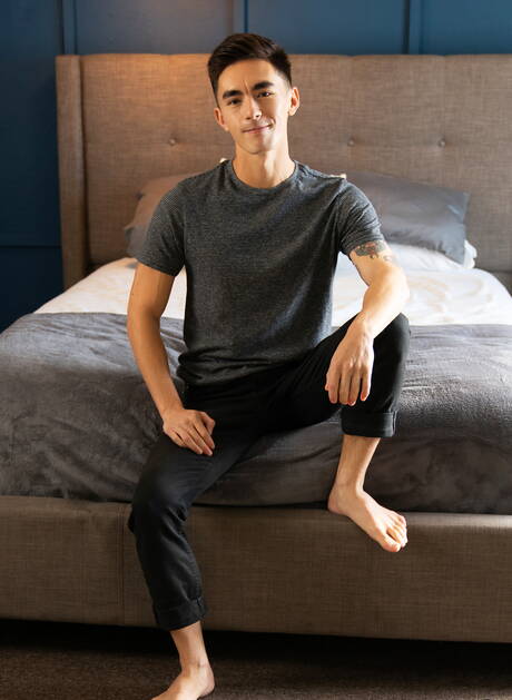 Sean Cody: Los sexys estadounidenses, el bien formado Jax Hayes y el hermoso chico Cody Seiya tienen buen sexo.