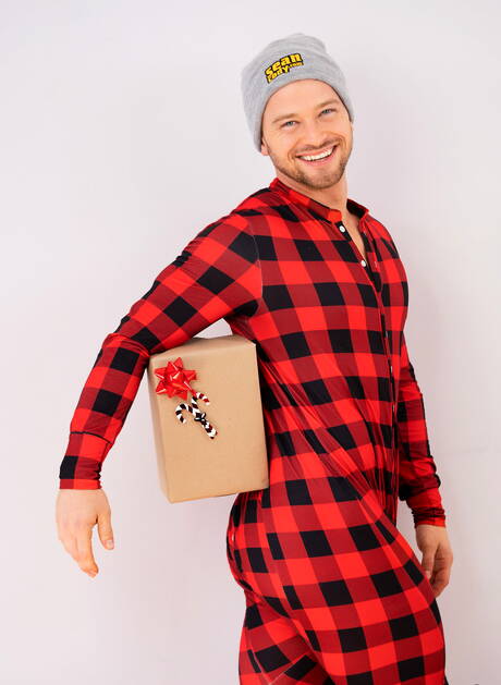 興奮した少年ジョニー・ドノヴァン、カート、ベントレーがアナルを掘る