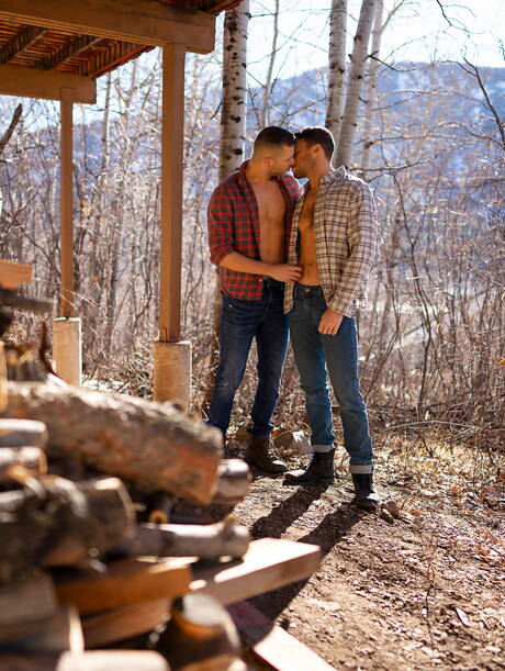 Sean Cody: Tough guy Justin and stud Devy in hot homosexual action outside