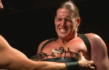 American muscular Kip Johnson in hard bdsm sex scene