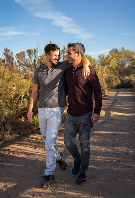 American husky guy Brysen and strongman Daniel sucking and fucking each other outside