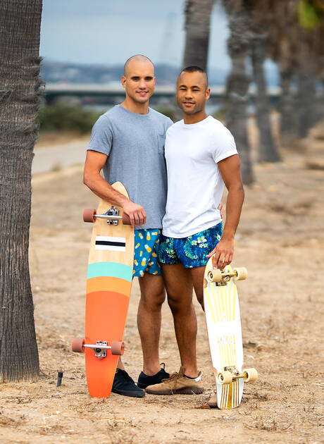 Hunky guy Frankie Valentine and superstud Xavier Zane fuck ass after sucking cock on the beach