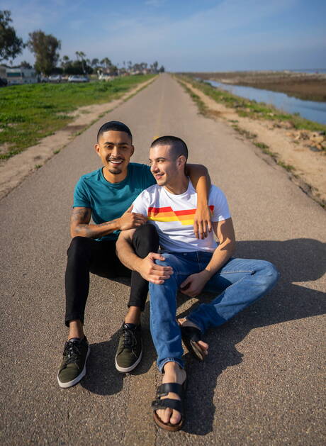 Sean Cody: American pornstars well-built Ricky Donovan and hunky guy Manny fuck ass after sucking dick outdoor