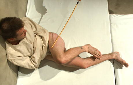 Le beau gosse James Riker humilié