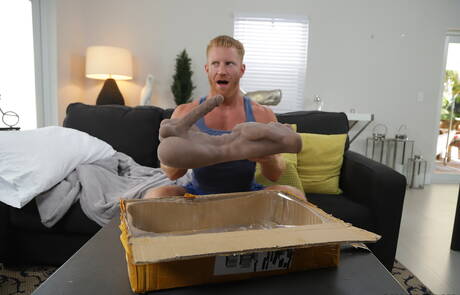 Gaywire: Ebony otter Adonis Couverture and hunk Johnny V in hot interracial ass bang