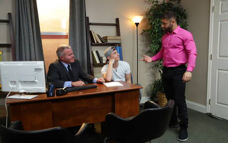 Die versauten Typen Dale Savage, Eddy Ceetee und Tristan Hunter lutschen und vögeln sich gegenseitig