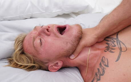 Superstud Austin Andrews and muscular Erick Summers have a hot sex