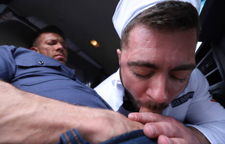 Two american boys bull Bruce Beckham and bodybuilder Derek Bolt fuck ass after sucking in hot shower