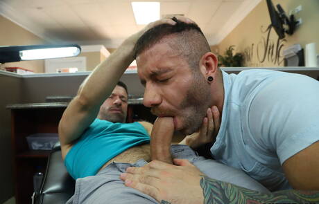 Pretty american guys hot bear Eddy Ceetee and stud Tristan Jaxx have a hot sex