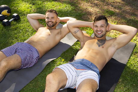 Sean Cody: American hunk Brysen and strongman Jackson fuck ass after sucking cock outside