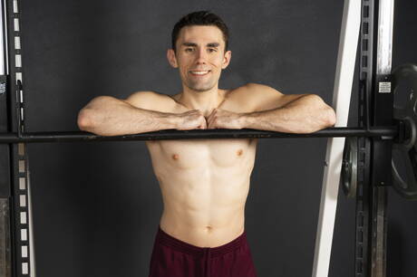 Beefy Jamie undressing and showing hot butt