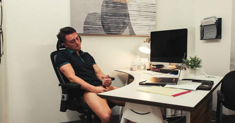 Os simpáticos caras americanos Carter Woods e o durão Masyn Thorne fazem um bom sexo