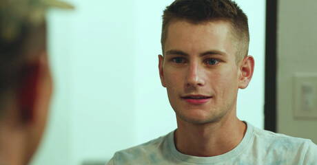 Niegrzeczni chłopcy Roman Todd, Trevor Harris i Jkab Ethan Dale w twardym trójkącie