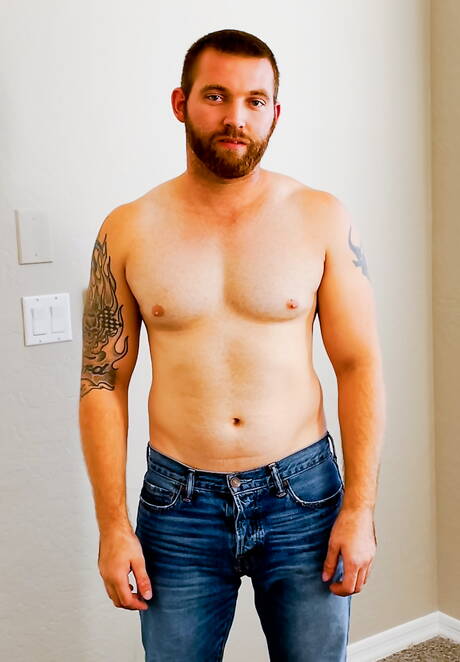 Beefcake Max Diesel teasing his dick