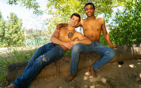 American husky guy Brysen and strongman Ace fuck ass after interracial blowjob outdoor