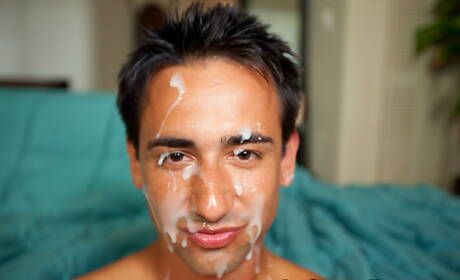 Der schwarze, muskulöse Castro Supreme und der attraktive Steven Waye haben eine interrassische Liebe