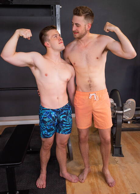 Sean Cody: Well-built Kurt and beefcake Clyde fuck after blowjob