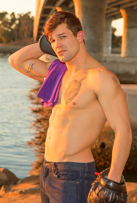 Sexy americans, twink Corey Jakobs and beefy Brysen fuck ass after sucking dick on beach