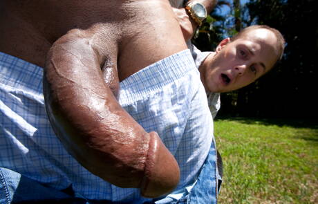 Black muscular Castro Supreme and husky guy Gene Neeley make an interracial love outside