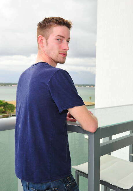 Black strongman Izzy James and stud Kyle have a good interracial sex outside