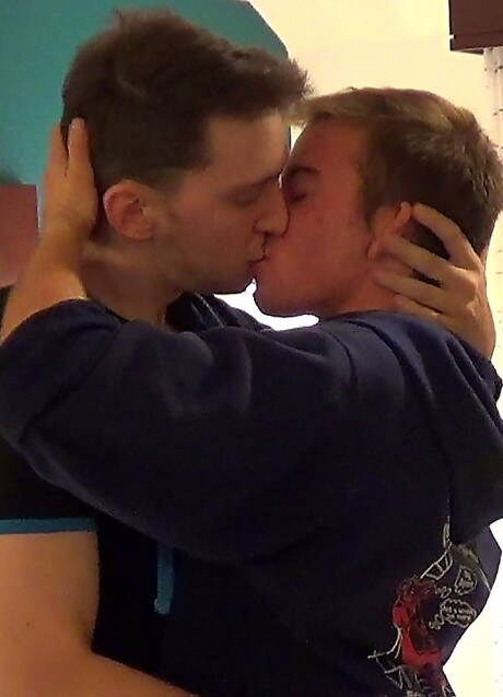 Jock Pussy: Andy Kay and Luke Hudson in hot FTM sex scene