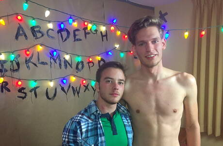 Luke Hudson e Zack Grayson fazem sexo quente com FTM