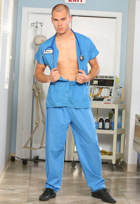 Biphoria: Horny friends Dillon Diaz, Tony Sting and Marilyn Johnson in bisexual 3some fuck