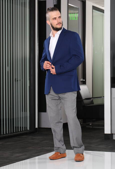 O trio sexy Donte Thick, Sophia Grace e Dillon Diaz fazem um bom sexo a três bi