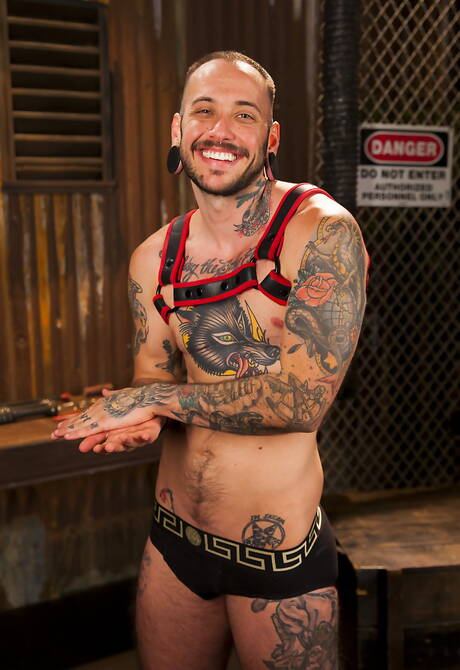 FTM Viktor Belmont in solo scene