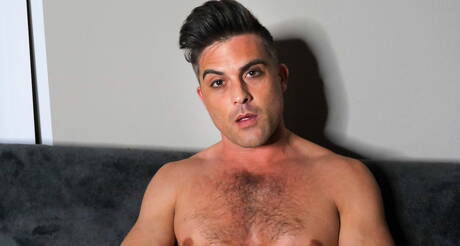 American stud Lance Hart masturbating with toy