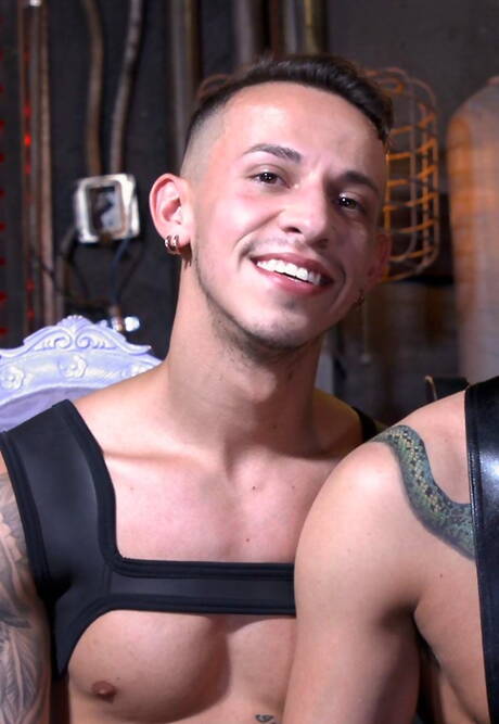 Der amerikanische harte Kerl Vincent Oreilly und der attraktive Des Ires lieben es, dominiert zu werden