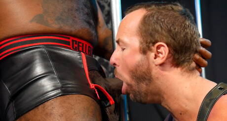 Hot american boys beefy Alex Hawk and beefcake Micah Martinez likes to be roped