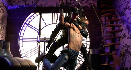 Hete Amerikaanse gasten vernederen Christian Wilde en superstud Johnny Hill